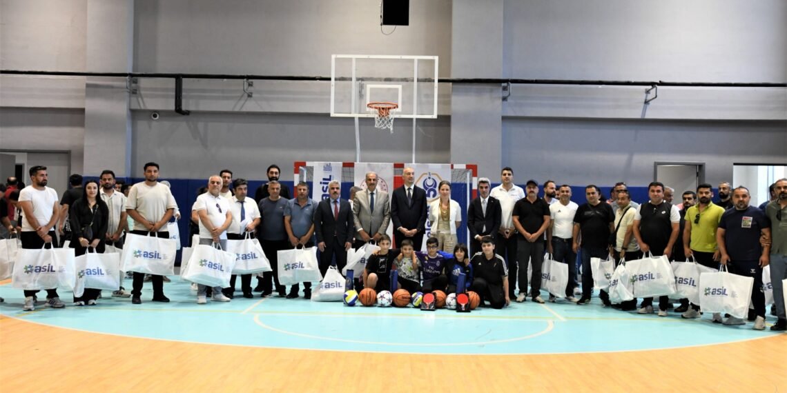ASELSAN’dan Malatya’daki öğrencilere spor desteği