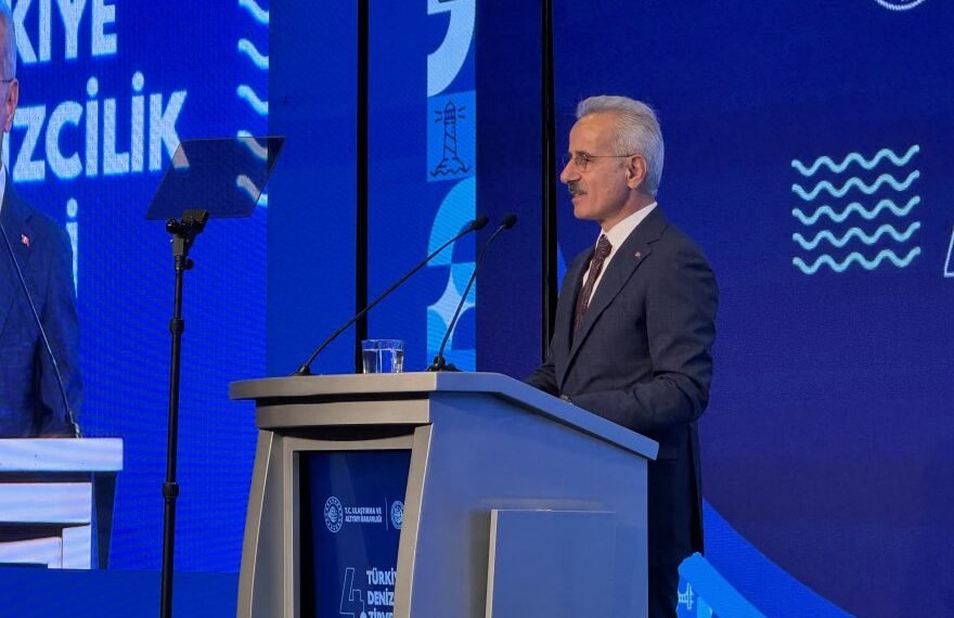 Türkiye Denizcilik Zirvesi’nde sektörün geleceği ve yol haritası değerlendirildi