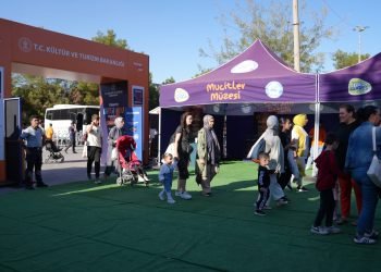 Tekno Macera Tırı Mardin’de çocuklarla buluştu