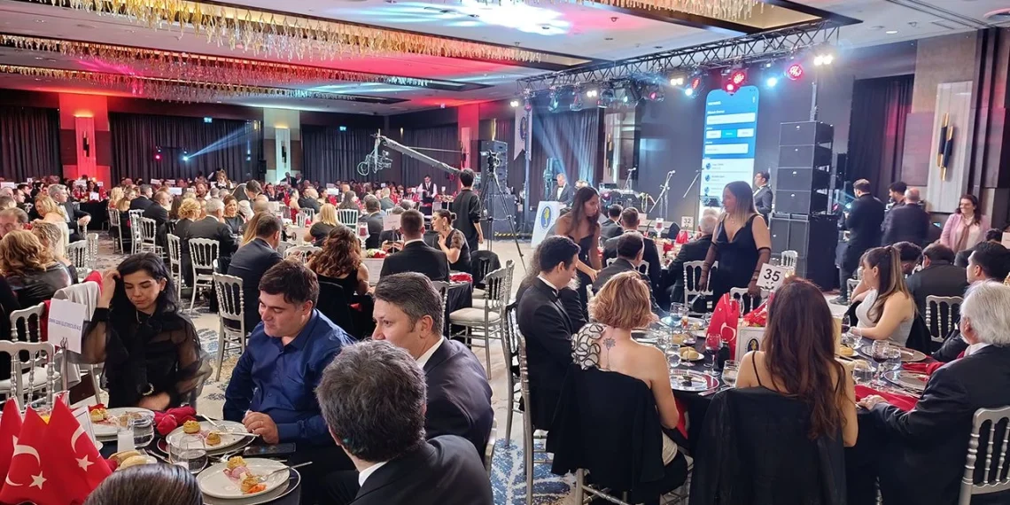 DEFAMED, Cumhuriyet’in 102. yılını baloyla kutladı