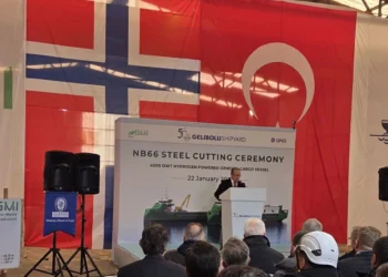 Gelibolu Tersanesi’nde kargo gemileri için sac kesimi yapıldı