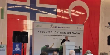 Gelibolu Tersanesi’nde kargo gemileri için sac kesimi yapıldı