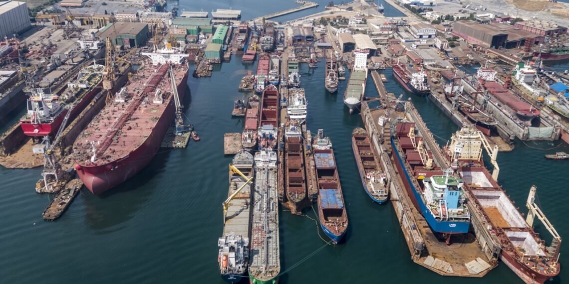 Gemi inşa ve bakım kuralları yenilendi, eski yönetmelik kaldırıldı