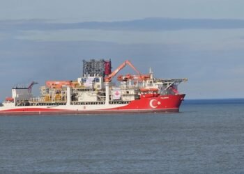 Yeni nesil sondaj gemisi Yıldırım Filyos Limanı’na ulaştı