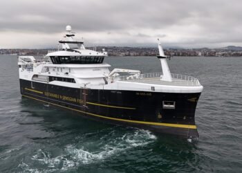 Tersan, ileri teknoloji balıkçı gemisi Leinebris’i teslim etti