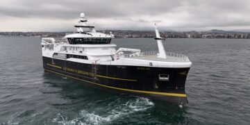 Tersan, ileri teknoloji balıkçı gemisi Leinebris’i teslim etti