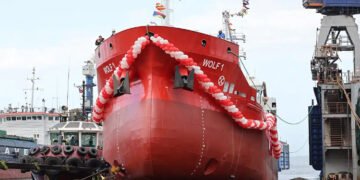 Çevreci tanker projesinin ilk gemisi WOLF-1 denize indirildi