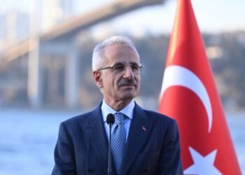 Uraloğlu: Türkiye limanlarında 2025’te elleçlenen yük, 553,3 milyon tona ulaşarak rekor kırdı