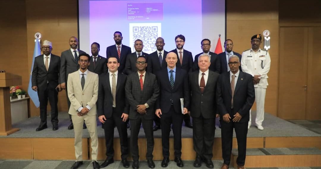 Somali’de İlk Uluslararası Balıkçılık Lisansı Türk Gemisine Verildi