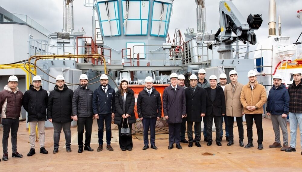 UZMAR Tersanesi’nde stratejik ziyaret: SSB Deniz Araçları Daire Başkanı Dr. Bilkutay Yılmaz yerli üretimi yerinde inceledi