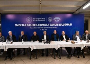 Bakan Uraloğlu Balıkçılarla Buluştu: Türkiye’ye 100’e Yakın Yeni Balıkçı Barınağı