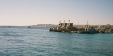 Hürmüz Boğazı’nda Yeni Dönem: İran Meclisi’nden Kritik “Geçiş Ücreti” Hamlesi