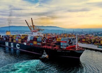 Asyaport, Kıyı Elektriği Teknolojisiyle Karbon İzini Siliyor: 5 Bin Tonluk Çevreci Başarı