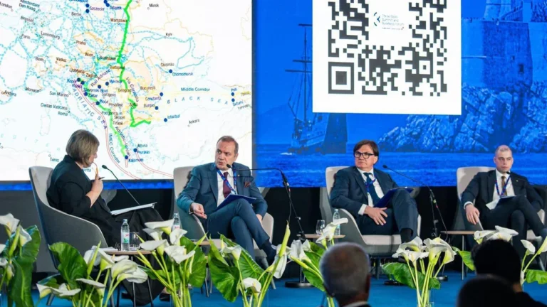 Tamer Kıran: Türkiye, Üç Deniz Girişimi için tamamlayıcı ortak konumunda