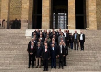 İTÜ YDO 1992 Girişlilerden Anıtkabir’e Anlamlı Ziyaret