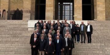 İTÜ YDO 1992 Girişlilerden Anıtkabir’e Anlamlı Ziyaret