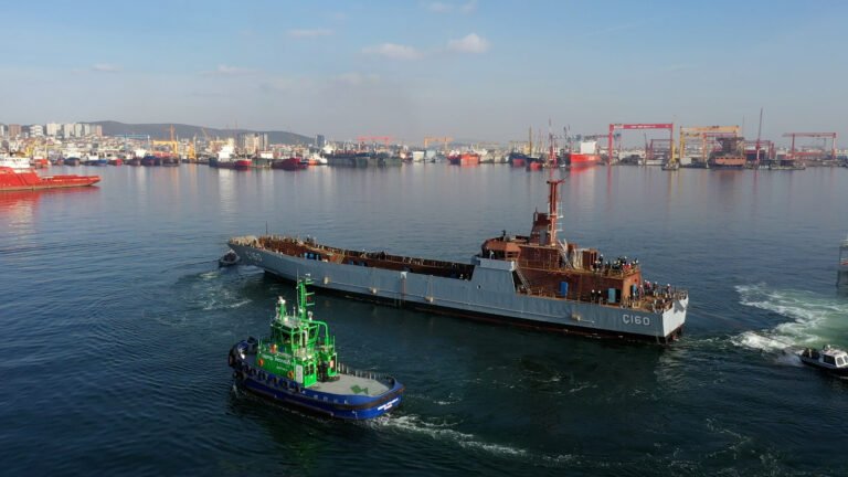 Anadolu Tersanesi Yeni Tip Çıkarma Gemisi Ç-160’ı Deniz Kuvvetleri’ne Teslim Etti