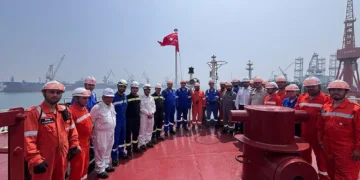 DİTAŞ’ın yeni LR2 tankeri ‘T. Riva’ Türk bayrağı çekti