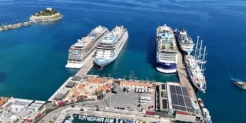 Kruvaziyer turizminde ilk yarı rekoru: 756 bin yolcu