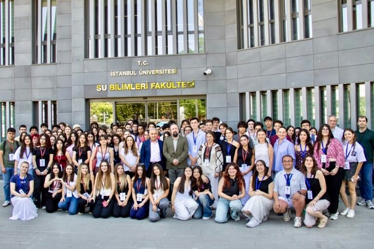 EYP Türkiye ve EfxINNOs, denizciliğin geleceğini İstanbul’da gençlerle şekillendirdi