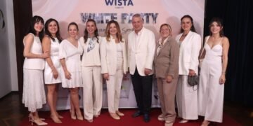 WISTA Türkiye’nin White Party gecesinde burs fonu için denizcilik sektörü buluştu