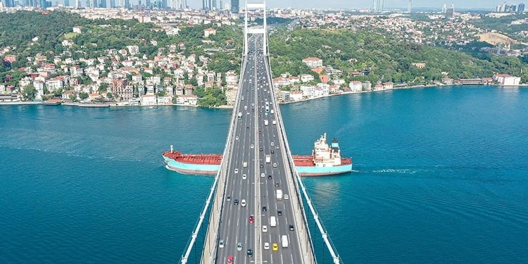 TÜRK BOĞAZLARINDAN 3 AYDA 19 BİN 673 GEMİ GEÇTİ