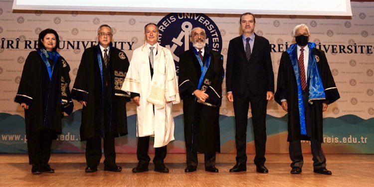 PİRİ REİS ÜNİVERSİTESİ, 2021-2022 AKADEMİK YILINI TÖRENLE AÇTI