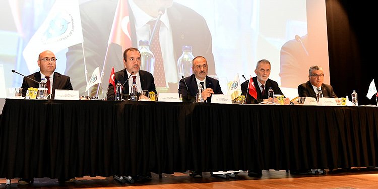 DENİZCİLİK SEKTÖRÜNÜN GÜNDEMİ YEŞİL DÖNÜŞÜM