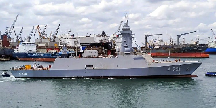 İSTİHBARAT GEMİSİ TCG UFUK DENİZ KUVVETLERİ’NE TESLİM EDİLDİ
