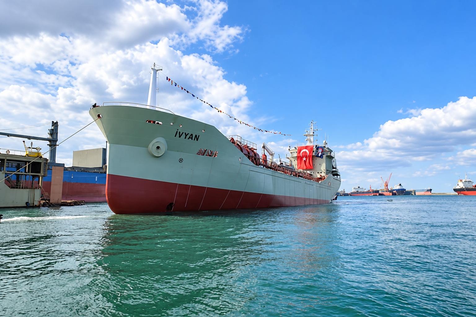 Neo Tanker (Çeksan) bünyesindeki M/T IVYAN, Akdeniz’de 47 kişiyi kurtardı