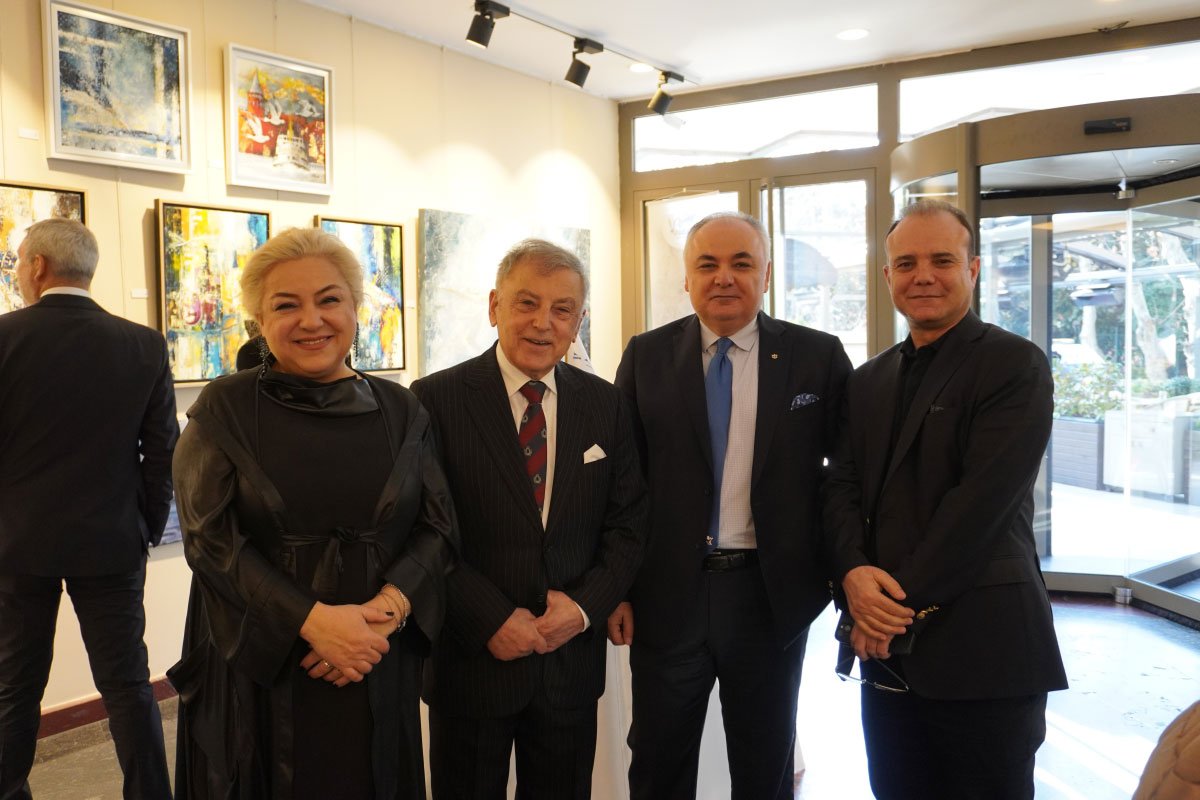 ESKOART, MAVİ BLUE RESİM SERGİSİNİ SANATSEVERLERLE BULUŞTURDU
