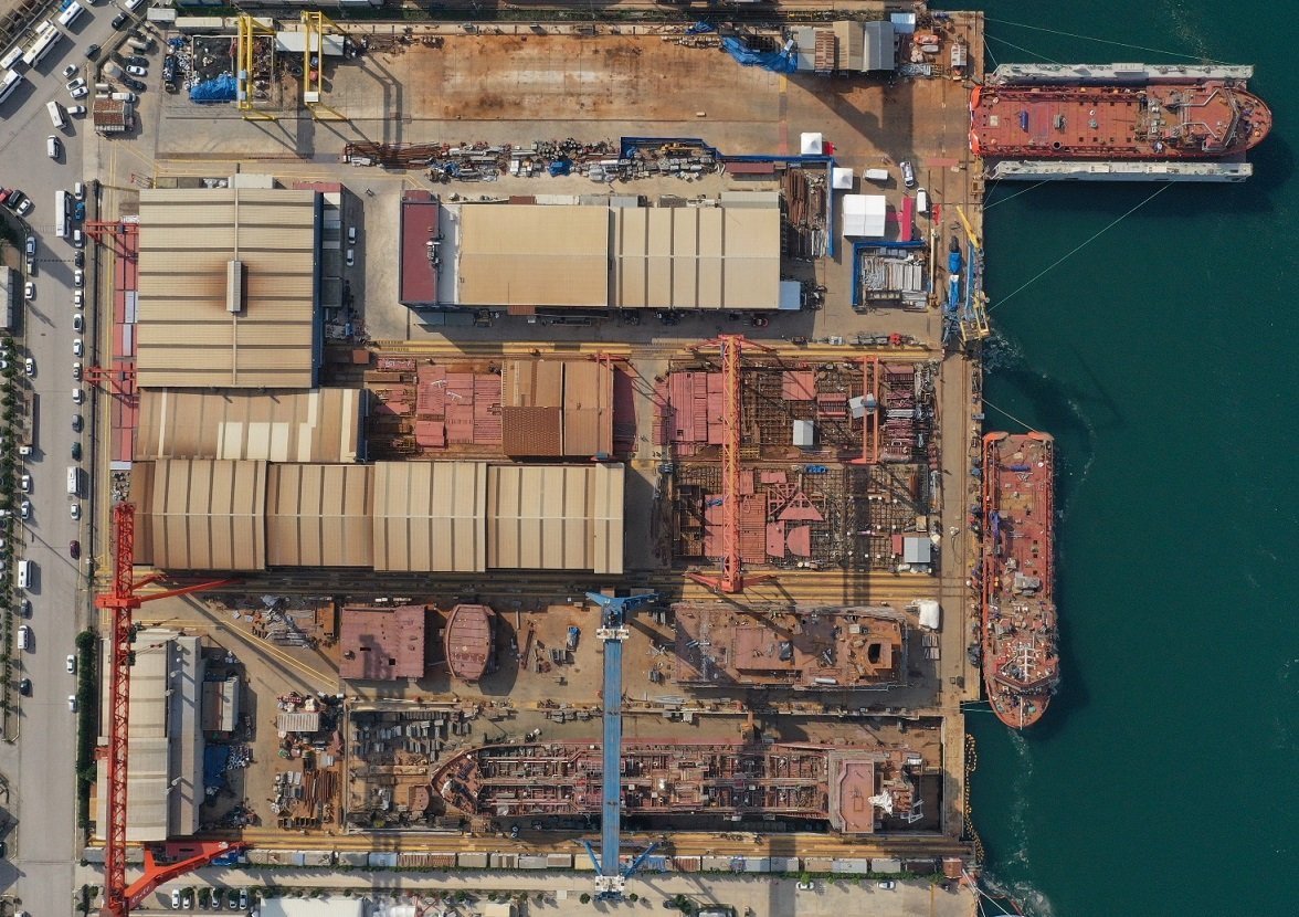 ATLAS SHIPYARD RECEIVES ORDERS FOR 4 VESSELS FROM LONGSHIP
