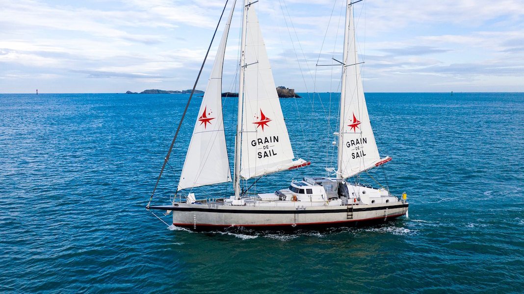 YELKENLİ KARGO GEMİSİ GRAIN DE SAIL II SUYA İNDİRİLDİ