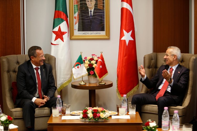 TÜRKİYE VE CEZAYİR’DEN BALIKÇILIK VE GEMİ İNŞASI İŞ BİRLİĞİ