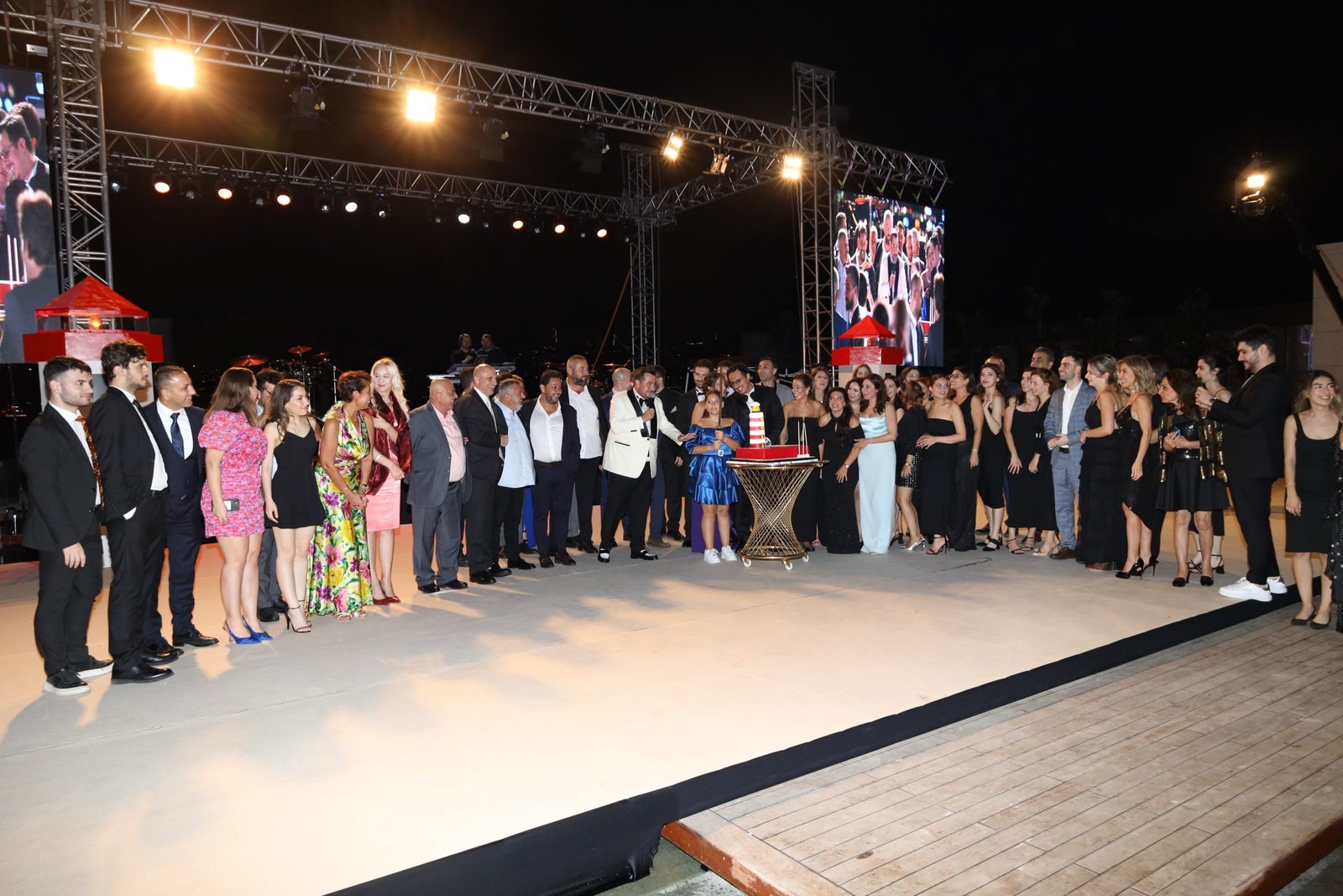 ESENYEL PARTNERS 10. YILINI DEV BİR ORGANİZASYONLA KUTLADI!