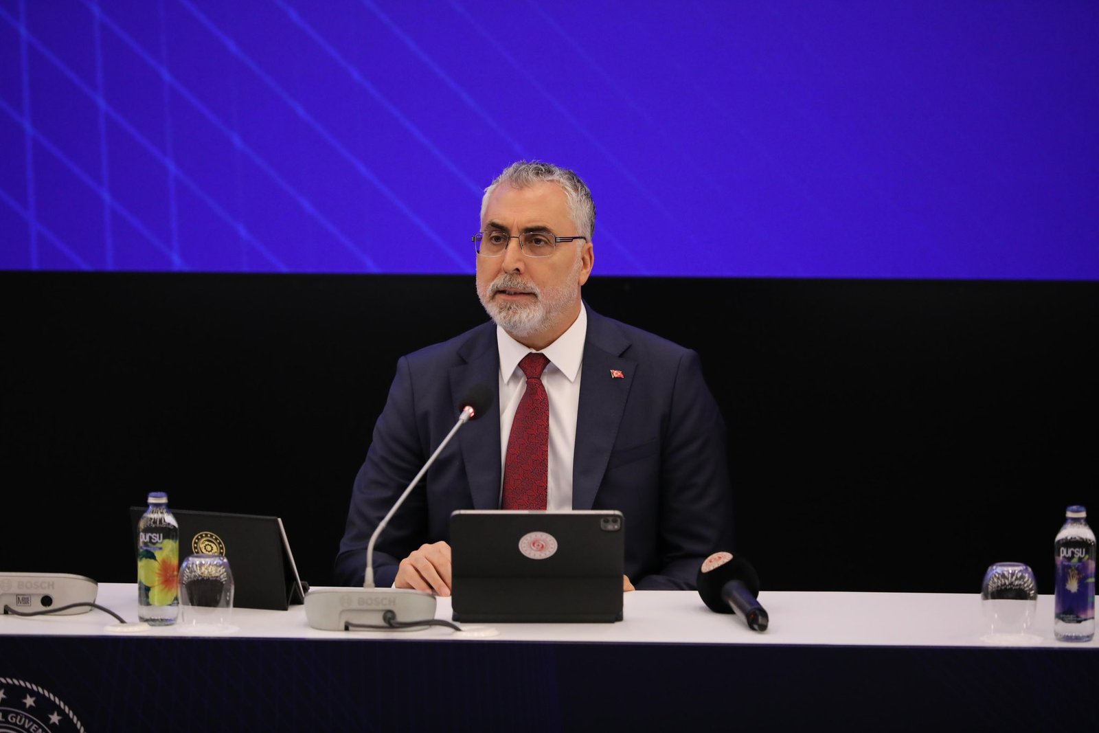 BAKAN VEDAT IŞIKHAN, KIRAN TERSANESİ’Nİ ZİYARET ETTİ