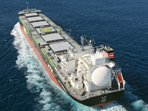 DÜNYANIN İLK LNG YAKITLI GEMİSİ FAALİYETE GEÇTİ