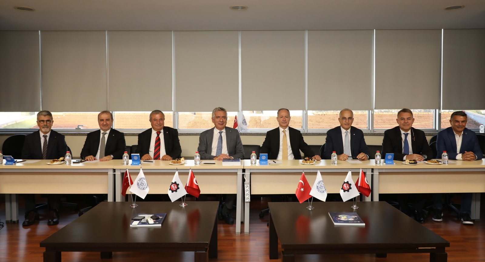İstanbul Sanayi Odası Yönetimi, Türk Loydu Vakfı Yönetimini Ziyaret Etti