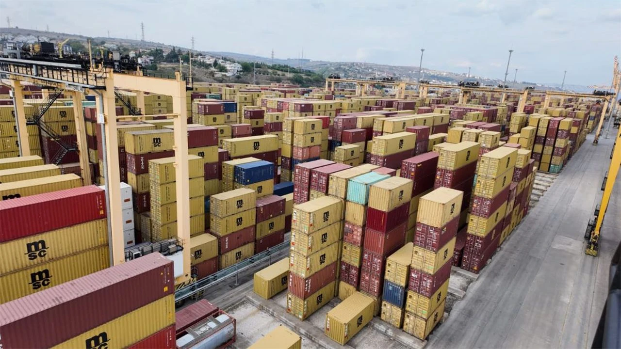Asyaport Türkiye’nin en fazla konteyner elleçleyen limanı oldu