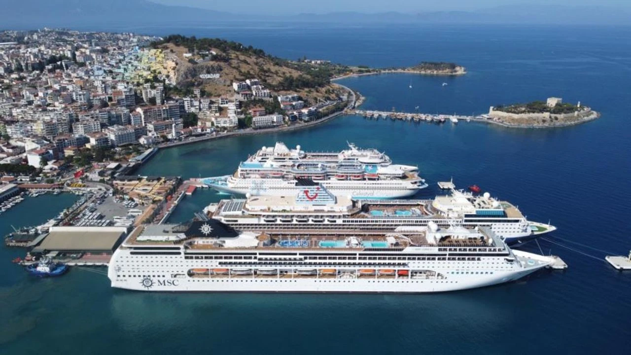 Kruvaziyer turizminde rekor: 2025’te 2,1 milyon yolcu