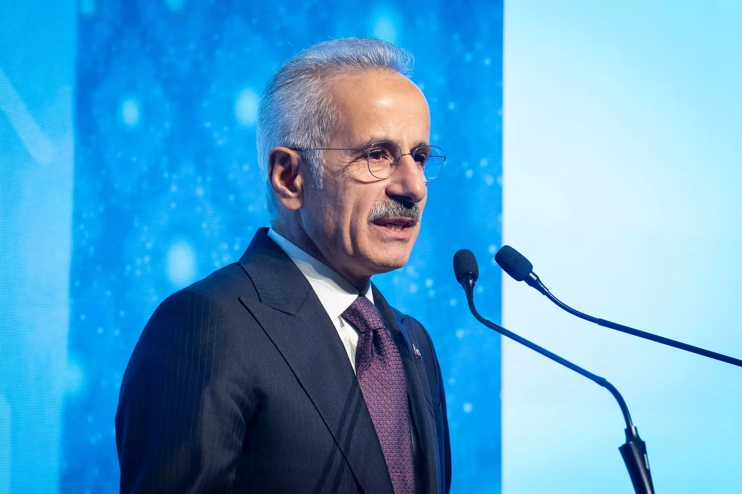 Bakan Uraloğlu: Hürmüz Boğazı’nda 15 Türk sahipli gemi beklemede