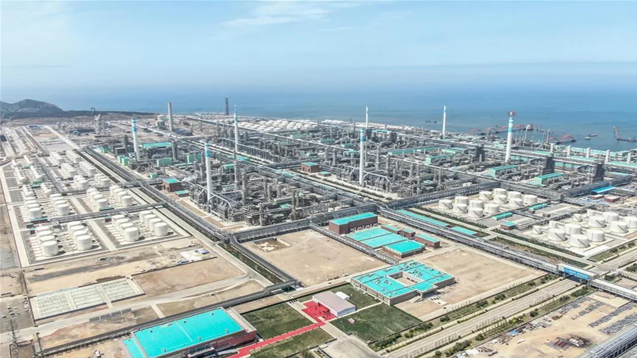 ABD, Çinli rafineri Hengli Petrochemical’a İran yaptırımı uyguladı