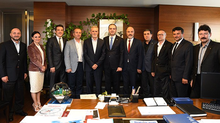 KOSDER’İN YENİ YÖNETİMİNDEN DENİZ TİCARET ODASI’NA HAYIRLI OLSUN ZİYARETİ