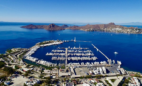YALIKAVAK MARINA, “2018-2019 DÜNYANIN EN İYİ SÜPER YAT MARİNASI” ÖDÜLÜNE LAYIK GÖRÜLDÜ
